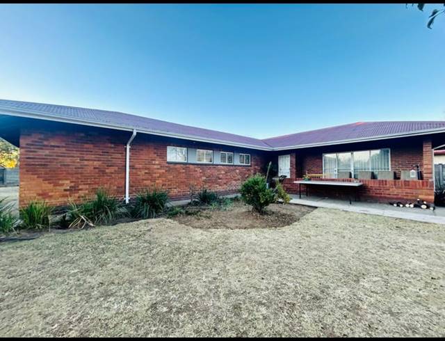 3 BEDROOM HOUSE FOR SALE IN VANDERBIJLPARK SW 1